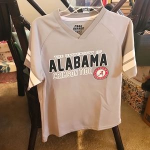 The University Alabama Crimson Tides Shirt.